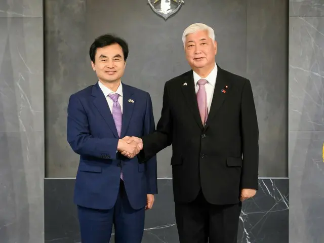 日韓の国防相が韓国で「会談」…2015年以降「10年ぶり」=韓国報道