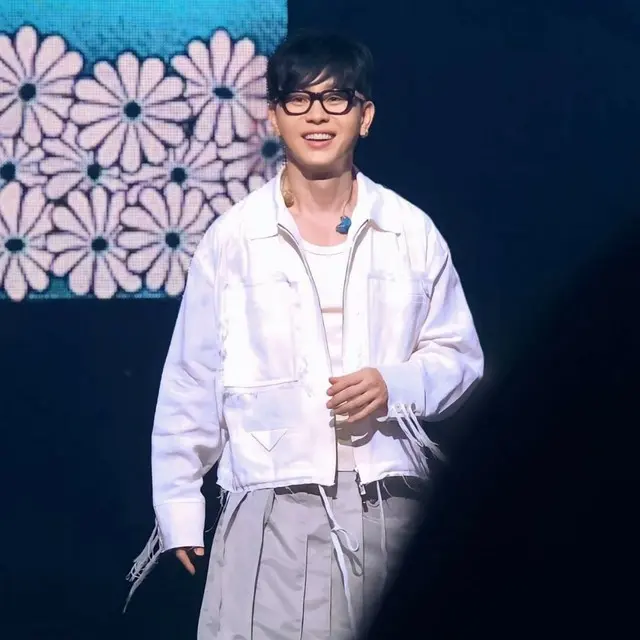 歌手イ・スンファンが公演引退を暗示した。