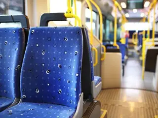 Sopir bus Jeju menerima keluhan dari penumpang yang mengatakan, "Jika Anda tidak bisa sampai di sana dengan cepat, naik taksi" dan bahkan merokok