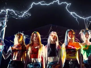 Mini album keempat LE SSERAFIM "CRAZY" tetap populer bahkan setelah setahun... Masuk kembali ke tangga lagu utama AS dan Inggris