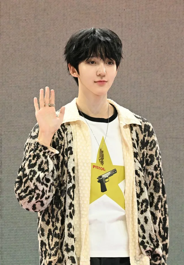 「KickFlip」のドンヒョン