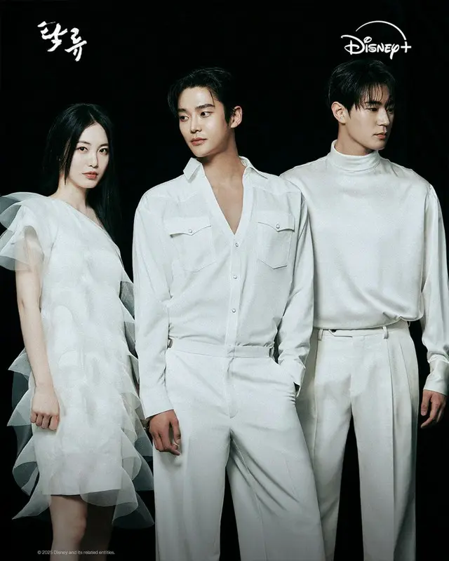 ロウン＆シン・イェウン＆パク・ソハム、神秘的な純白のビジュアル