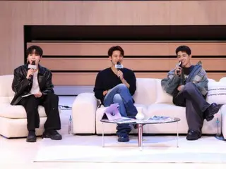 S.COUPS & MINGYU SEVENTEEN memanaskan pesta penggemar... SEUNGKWAN bergabung sebagai MC