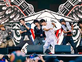 "RIIZE" tampil di "ACL Festival" AS...pertunjukan langsung yang sempurna dengan mikrofon genggam