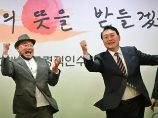 Penyanyi konservatif Kim Heung-kuk mengungkapkan ketidakpuasannya terhadap partai oposisi... "Setelah pemilu selesai, selesailah sudah" = Korea Selatan
