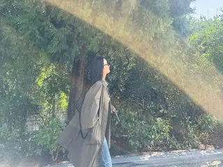 Kehidupan sehari-hari aktris Choi Ji Woo di jalanan seperti model gravure... Dia benar-benar dewi musim gugur