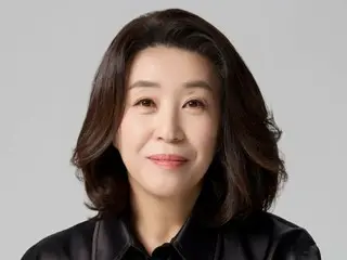 Kim Mi Kyoung menerima Penghargaan Presiden... "Ini seperti hadiah untuk 40 tahun karier akting saya"