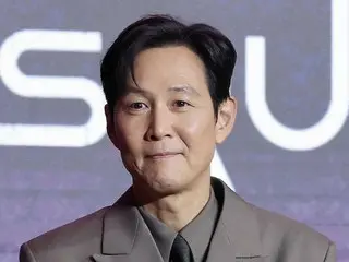 Lee Jung-jae menyumbangkan 11 juta won untuk membantu perempuan dan anak perempuan dalam situasi sulit