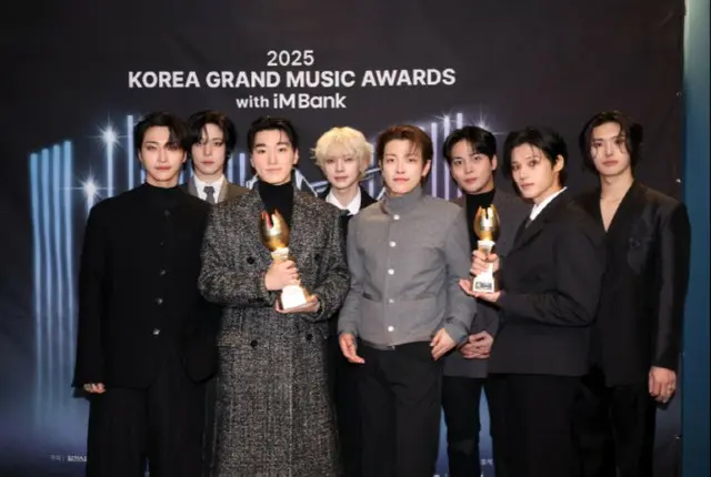 「ATEEZ」、グランドアーティスト受賞…「7周年に光栄な賞をいただき感謝」＝「2025 KGMA」