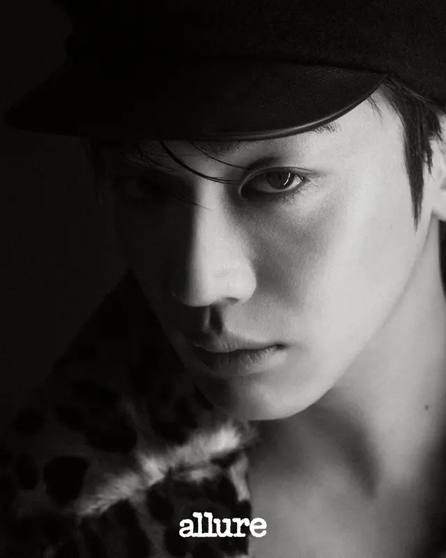 「WEi」キム・ヨハン、グラビア＆インタビュー公開…精力的な活動ing“これ以上ない祝福”03