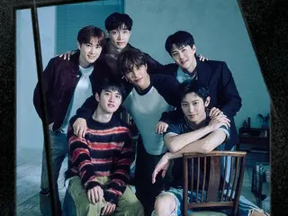 EXO merilis poster untuk fan meeting "EXO'verse"... Semua kursi terjual habis sebelumnya