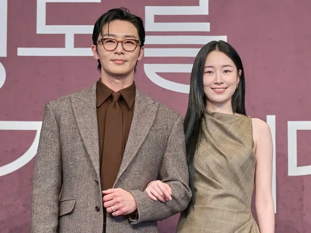 Park Seo Jun kembali ke ruang tamu setelah 5 tahun... Menghadiri konferensi pers untuk "Tomorrow Will Be Different"