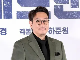 "Apa yang akan kamu pikirkan jika melihat ini?" Pembongkaran aktor Jo Jin Un yang dilakukan teman sekelasnya selama 7 tahun kembali menjadi sorotan di tengah tuduhan kejahatan remaja