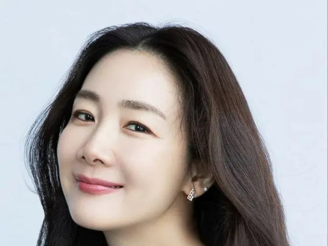 [Resmi] Film Choi Ji Woo "Sugar" akan dirilis pada Januari tahun depan! Film ini menggambarkan kisah nyata seorang ibu yang melindungi putranya yang menderita diabetes tipe 1.