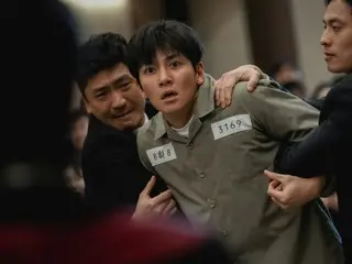 [Wawancara] Penulis "Fabricated City" mengatakan, "Akting Ji Chang Wook luar biasa. Permata yang paling bersinar adalah DO (EXO)."