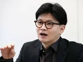 Han Dong-hoon menyerang Presiden Lee: "Apakah Anda bertemu dengan mantan pemimpin Gereja Unifikasi, Han Hak-ja?" - Media Korea