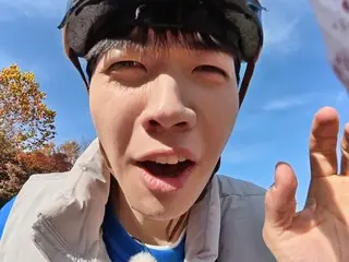 Aktor "Running Man" Kang Hoon kembali berhadapan dengan Kim Jong Kook setelah setahun... Senyum khasnya menghilang.