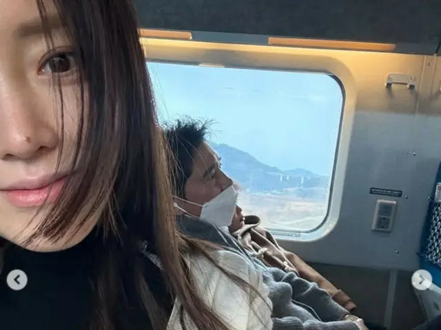 Istri selebriti cantik Seo Ha-yang selalu bersama suaminya Lim Chang-jo.