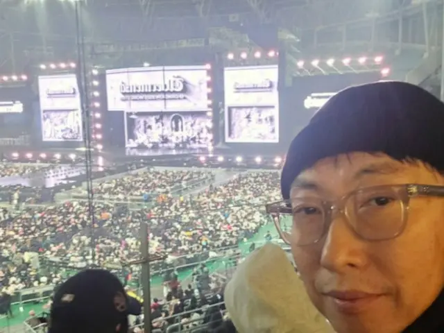 Park Myung Soo merilis foto bukti dari konser G-DRAGON (BIGBANG)... Tetap menjadi penggemar G-DRAGON