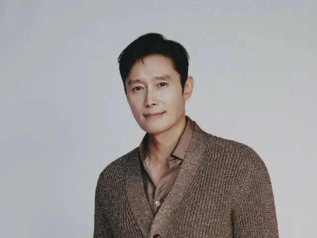 Lee Byung Hun masuk dalam daftar "10 Aktor Terbaik Tahun Ini" versi New York Times bersama Liam Neeson.