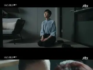 ≪Drama Korea SEKARANG≫ “SKY Castle” episode 4, Yum Jung Ah berlutut di hadapan Kim So Hee demi putrinya = sinopsis/spoiler