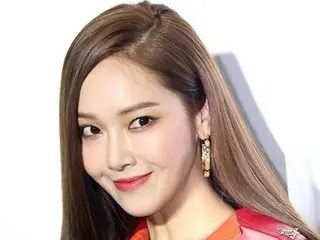 Jessica (mantan SNSD (Girls' Generation)), apakah dia terlihat seperti ini di kehidupan nyata? ...Visual seperti boneka Barbie versi live-action