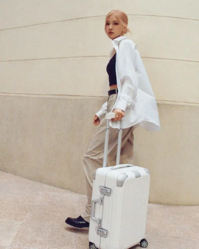 RIMOWAの旅に出るROSE