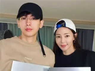 “Seperti tinggal bersama keponakanmu”… “Perbedaan usia 17 tahun” Pasangan Mina & Ryu PhilLip dengan tenang mengungkap komentar jahat dari netizen