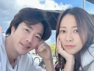 Aktor Kwon Sang Woo mengungkapkan kencan manisnya dengan istrinya Sohn Tae Young selama “tinggal di New York”