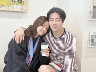 Aktor Kwon Sang Woo pergi kencan tenis dengan istrinya Sohn Tae Young di AS...Menurutku, bagus kalau pasangan itu bisa bersama