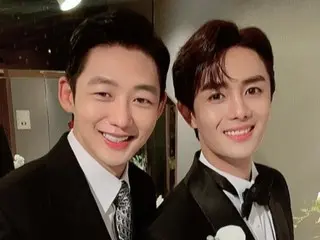 Aktor Lee Tae Seong dan pengantin pria Sung YuBin berbagi “dua foto saudara kandung yang mengharukan”… “Mari kita hidup bahagia selamanya”