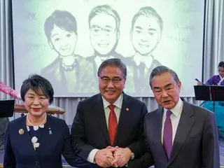 Menteri Luar Negeri Korea Selatan: ``Tiongkok, Jepang, dan Korea Selatan semuanya berada dalam situasi yang sama''... ``Busan adalah kota penghubung pusat Asia Timur Laut, yang menghubungkan ketiga negara.''