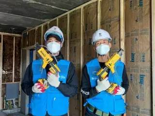 Park BoGum menjadi sukarelawan di lokasi konstruksi bersama Sean...Pengaruh yang bagus