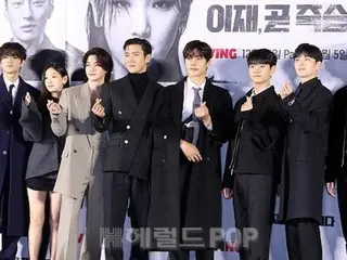 [Foto] Aktor Seo In Guk, Park SoDam, Choi Si Won (SUPER JUNIOR) dan lainnya menghadiri presentasi produksi drama "I'm About to Die"