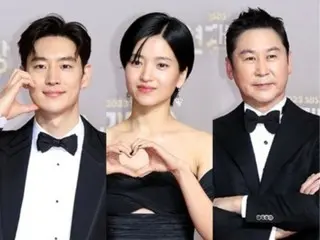 Dress code berwarna hitam & penampilan diubah → Pikiran menerima penghargaan untuk “Saya mendedikasikan penghargaan ini”… Upacara penghargaan juga dipenuhi dengan duka atas berita duka mendiang Lee Sun Kyun