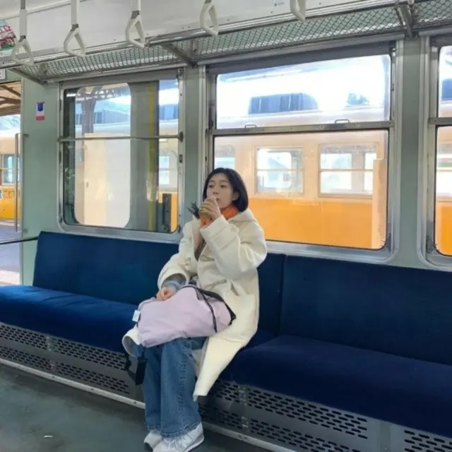 女優ペク・ジニ、ほころぶ笑顔「誰と行ったの？」…日本旅行中の近況公開２