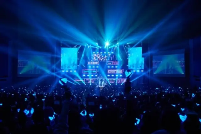 イトゥク、シンドン、シウォンで構成された「SUPER JUNIOR」の新ユニット「SUPER JUNIOR-L.S.S.」が単独コンサートを盛況のうちに終えた。３