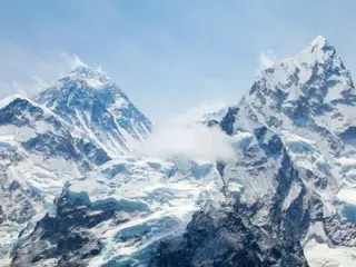 3 ton ``kotoran'' tertinggal di semua sisi...Anda dapat mendaki Gunung Everest dengan membawa ``kantong buang air besar''