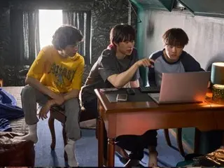 Kim Sung CheolXKim DongHwiXHong Kyung bergabung dalam film "Comment Squad"... Aktif sebagai "Team Alep"