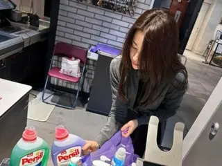 Aktris Park Ha Sun terlihat seperti “dewi murni” saat berbelanja