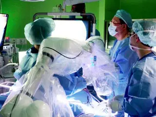 Operasi pengangkatan kandung empedu dengan bantuan robot berhasil, memanfaatkan teknologi Doosan Robotics = Korea Selatan