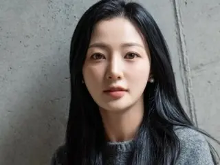 Aktris Song Ha Yoon, yang dituduh melakukan intimidasi, kini menghadapi masalah "kepribadian"... Dia telah lama dikenal karena seringnya pergantian staf.