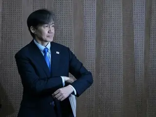 Cho Kuk, ketua Partai Revolusi Tanah Air, mengusulkan pertemuan dengan Presiden Yoon Seok-Yeong, dengan mengatakan, ``Saya harap kita dapat bertemu kapan saja dan dalam format apa pun.'' - Korea Selatan