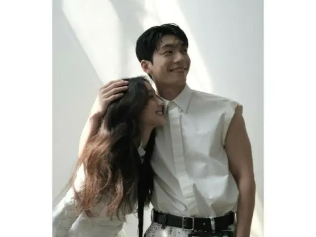 "Wisuda" Jung Ryeo Won & Wi HaJun, pasangan yang penuh kegembiraan... "Chemistry super dekat" yang memancarkan manisnya