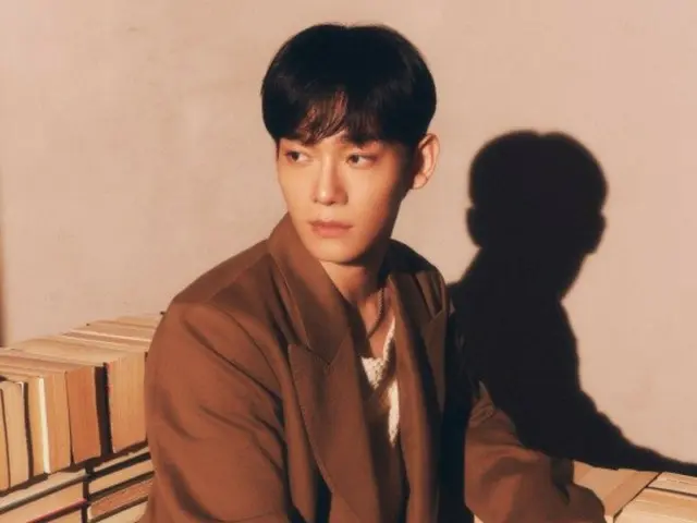 "EXO" CHEN mengadakan hitung mundur comeback secara langsung