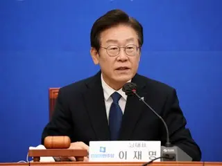 Perwakilan Partai Demokrat Korea dan Lee Jae-myung berkata, ``Presiden Yun Seok-Yeong menolak penuntutan khusus terhadap Prajurit Kelas Satu Choe dan mengaku sebagai pelakunya...Kami pasti akan mempertimbangkan kembali resolusi tersebut.'' - Korea Selatan