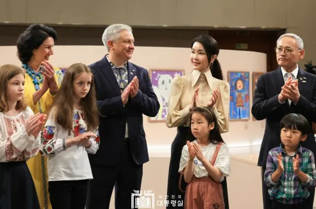韓国大統領夫人、ウクライナ児童絵画展を企画…「生命尊重を共有したい」
