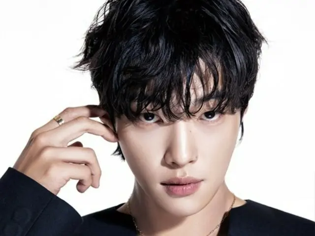 Woo DoHwan merilis foto perhiasan... Mata terpaku pada visual yang apik