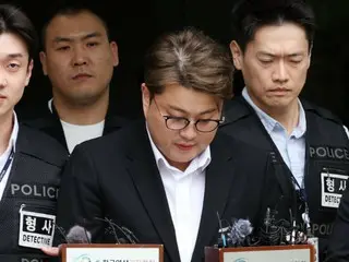 Penggemar Kim Ho Joong menuntut agensinya menarik diri dari situs penggemar... "Penggemar akan bersama kami sampai akhir"