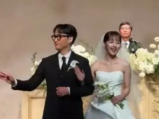 Kim Bo Ra dan sutradara Cho Ba-reun menikah pada tanggal 8...Lagu perayaannya adalah "AKMU" Lee Soo-hyun
